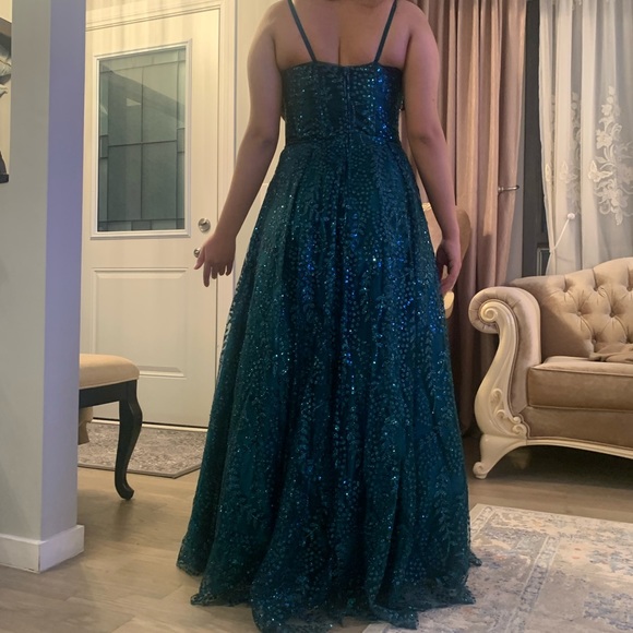 Green Mylenie Lyne Graduation dress - Picture 2 of 9